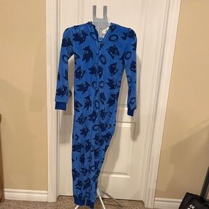 Soft sonic the hedgehog one piece pyjamas. With hood.